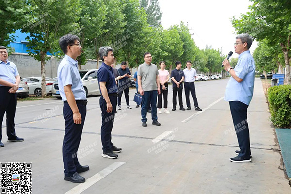 省政府辦公廳政策法規(guī)處處長呂飛科一行蒞臨長城鑄鋼調(diào)研指導(dǎo)